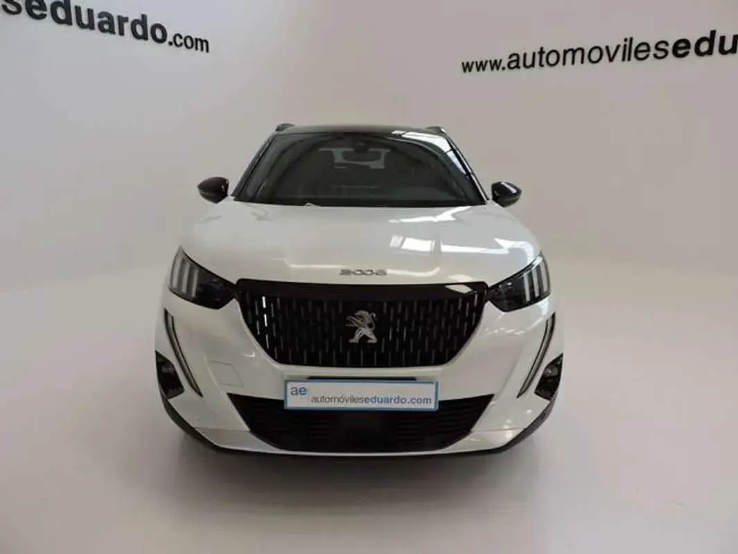 Usado Peugeot 2008 GT 131 CV (96 kW) 2021 Blanco SUV