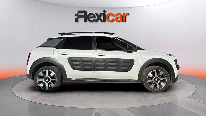 Usado Citroën C4 Feel 100 CV (73 kW) 2017 Blanco Berlina