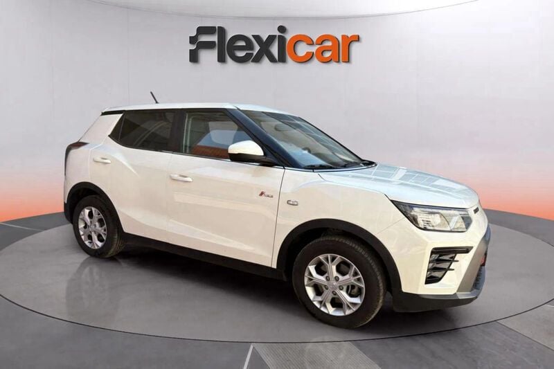 Blanco Usado 2024 Ssangyong Tivoli SUV | 16.890 € (Precio justo) - Imagen 1/4