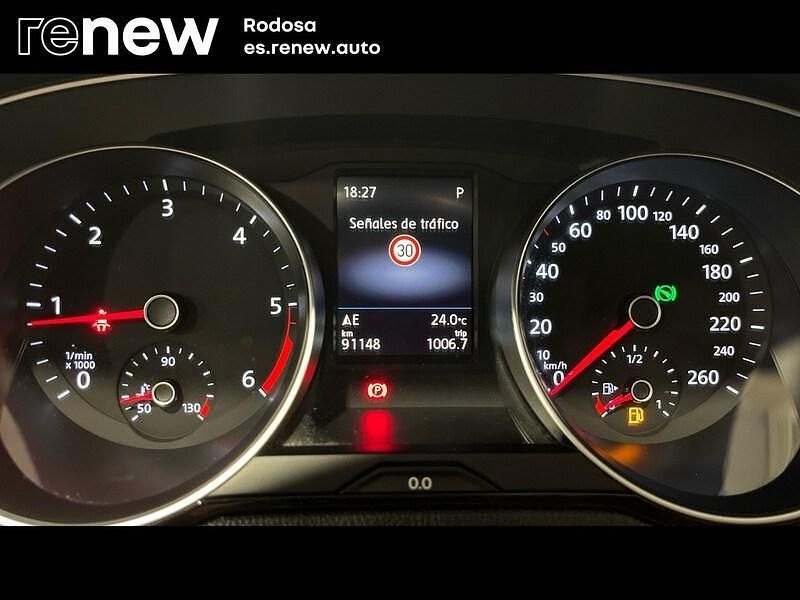 Usado VW Passat Executive 150 CV (110 kW) 2021 Negro Familiar