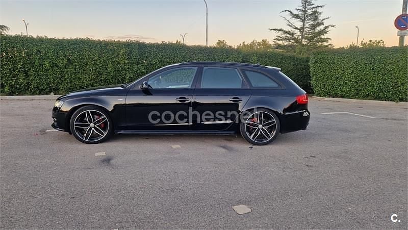 Usado Audi A4 S-Line 190 CV (139 kW) 2011 Negro Familiar