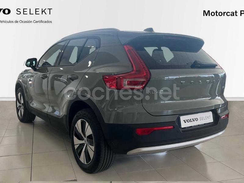 Usado Volvo XC40 Core 163 CV (119 kW) 2025 Verde SUV