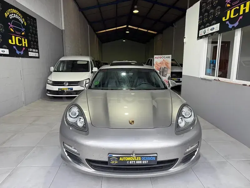 Usado Porsche Panamera 299 CV (219 kW) 2011 Beige Utilitario