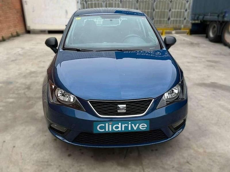 Usado Seat Ibiza Reference 90 CV (66 kW) 2014 Azul Utilitario
