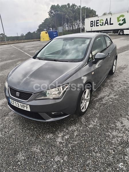 Gris / plata Usado 2013 Seat Ibiza SC I-Tech Utilitario | 5200 € (Precio justo) - Imagen 1/4