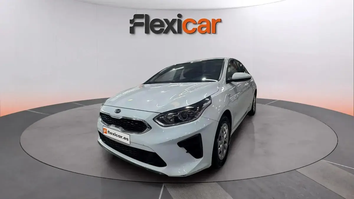 Usado Kia Ceed 100 CV (73 kW) 2020 Blanco Utilitario