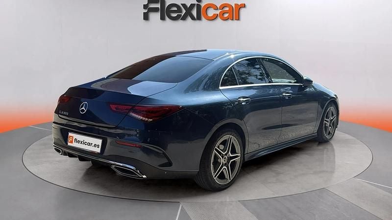 Usado Mercedes CLA180 136 CV (100 kW) 2023 Azul Berlina