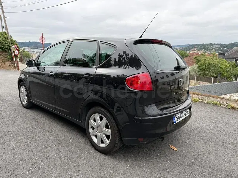 Usado Seat Altea Stylance 105 CV (77 kW) 2008 Negro Monovolumen