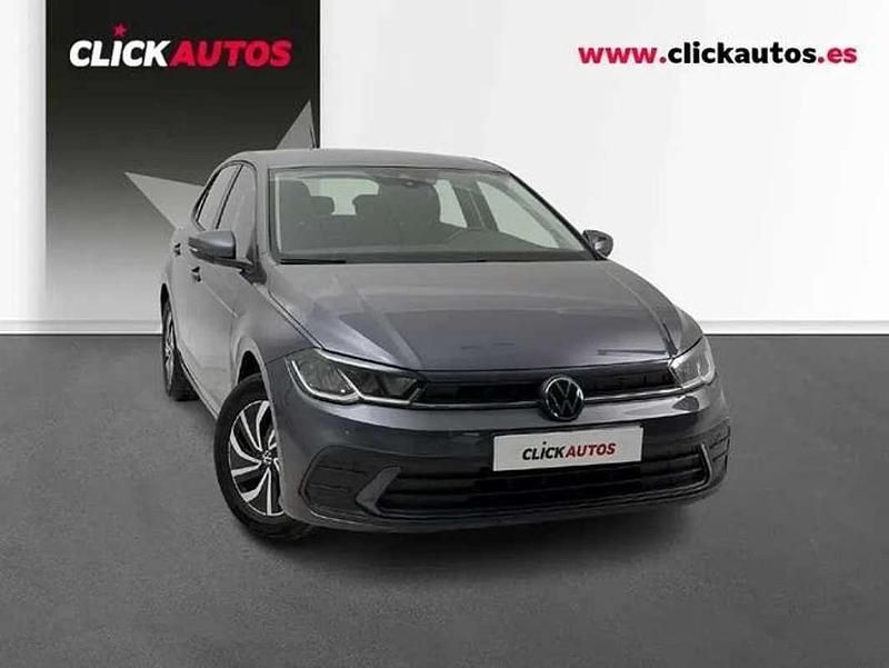 Usado VW Polo Life 95 CV (69 kW) 2023 Gris Utilitario
