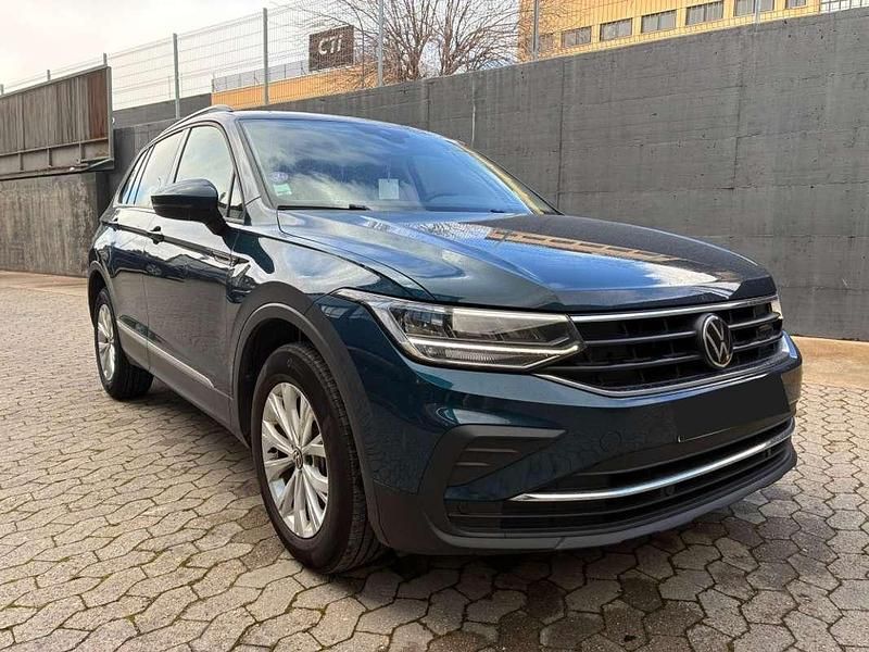 Usado VW Tiguan Life 245 CV (180 kW) 2023 Azul SUV