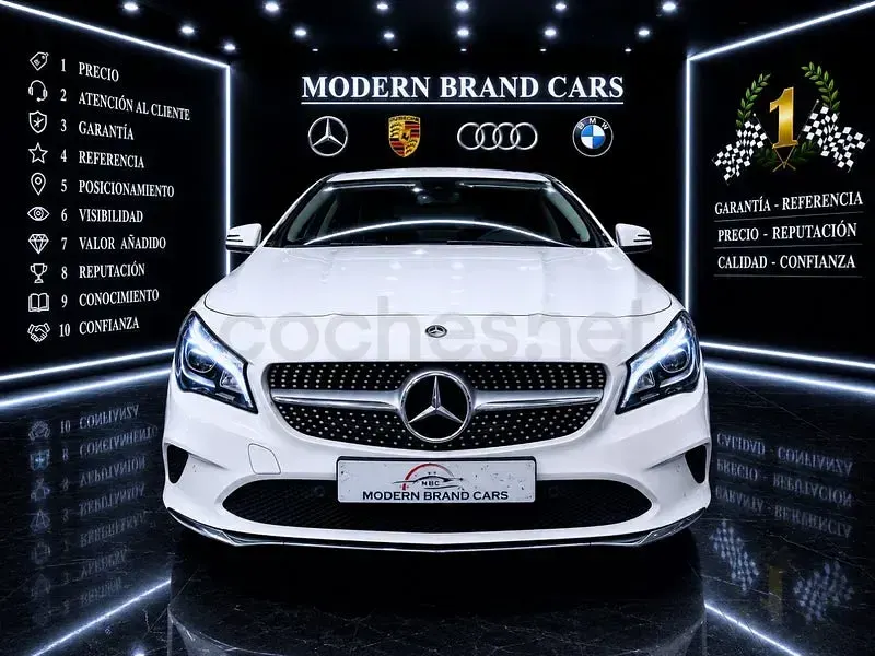 Usado Mercedes CLA200 Shooting Brake 136 CV (100 kW) 2018 Blanco Familiar