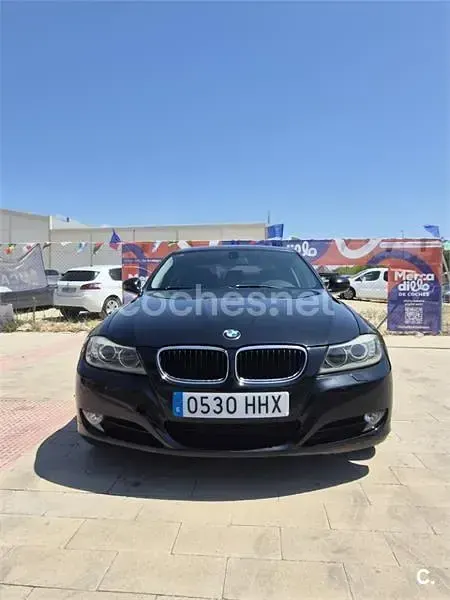 Usado BMW 318 143 CV (105 kW) 2012 Negro Berlina