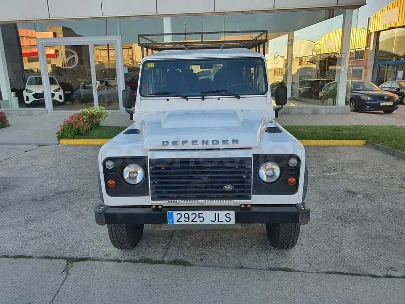 Usado Land Rover Defender 122 CV (89 kW) 2016 Blanco Familiar