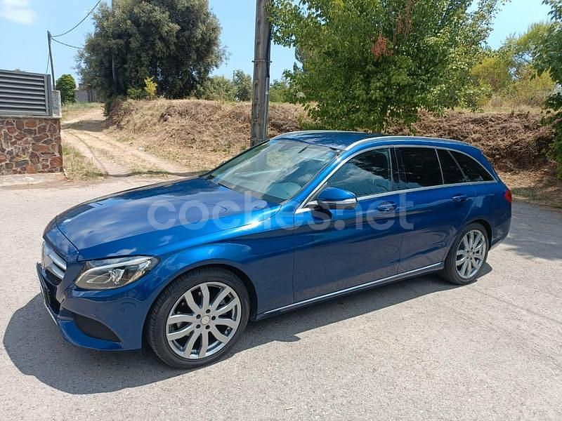 Usado Mercedes C220 Avantgarde 170 CV (125 kW) 2015 Azul Familiar