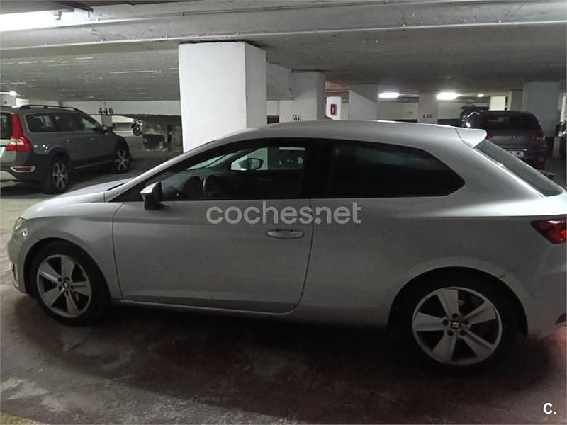 Usado Seat Leon FR 140 CV (102 kW) 2013 Gris / plata Berlina