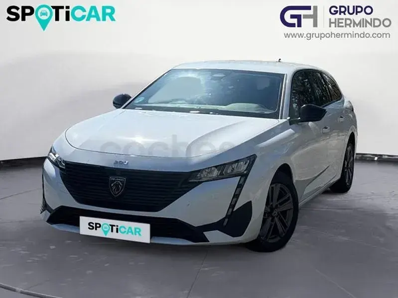Usado Peugeot 308 130 CV (95 kW) 2022 Blanco Familiar