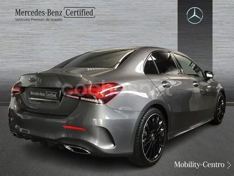Gris montaña Usado 2022 Mercedes A200 AMG line Berlina | 29.500 € (Precio justo) - Imagen 1/4