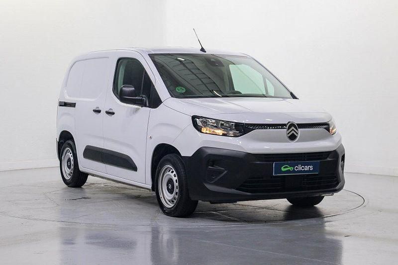 Usado Citroën Berlingo 100 CV (73 kW) 2024 Blanco Monovolumen