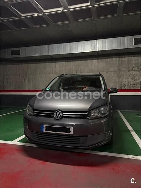 Gris / plata Usado 2011 VW Touran Edition Monovolumen | 9000 € (Precio justo) - Imagen 1/4