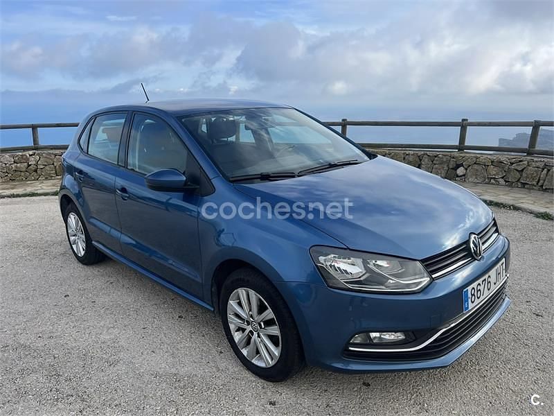 Usado VW Polo Advance 75 CV (55 kW) 2015 Azul Berlina