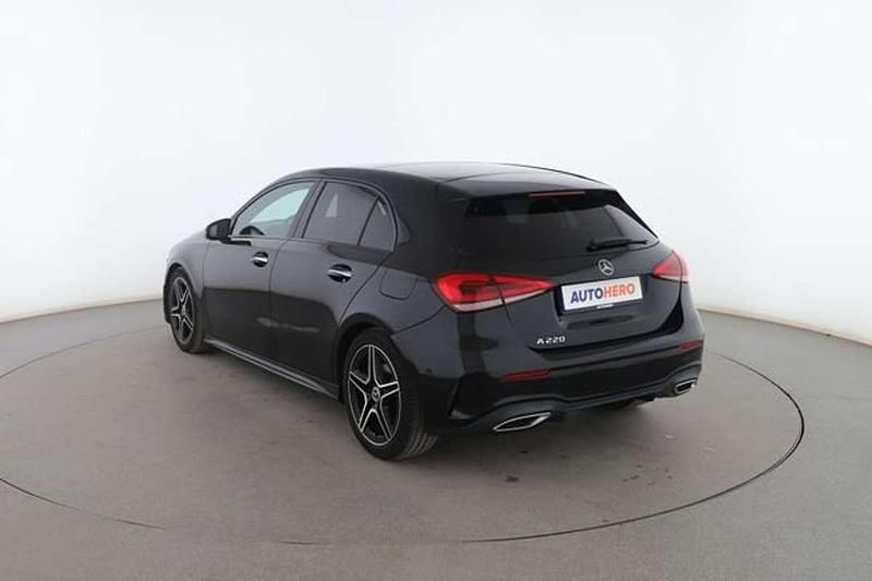 Usado Mercedes A220 AMG line 192 CV (141 kW) 2019 Negro Berlina