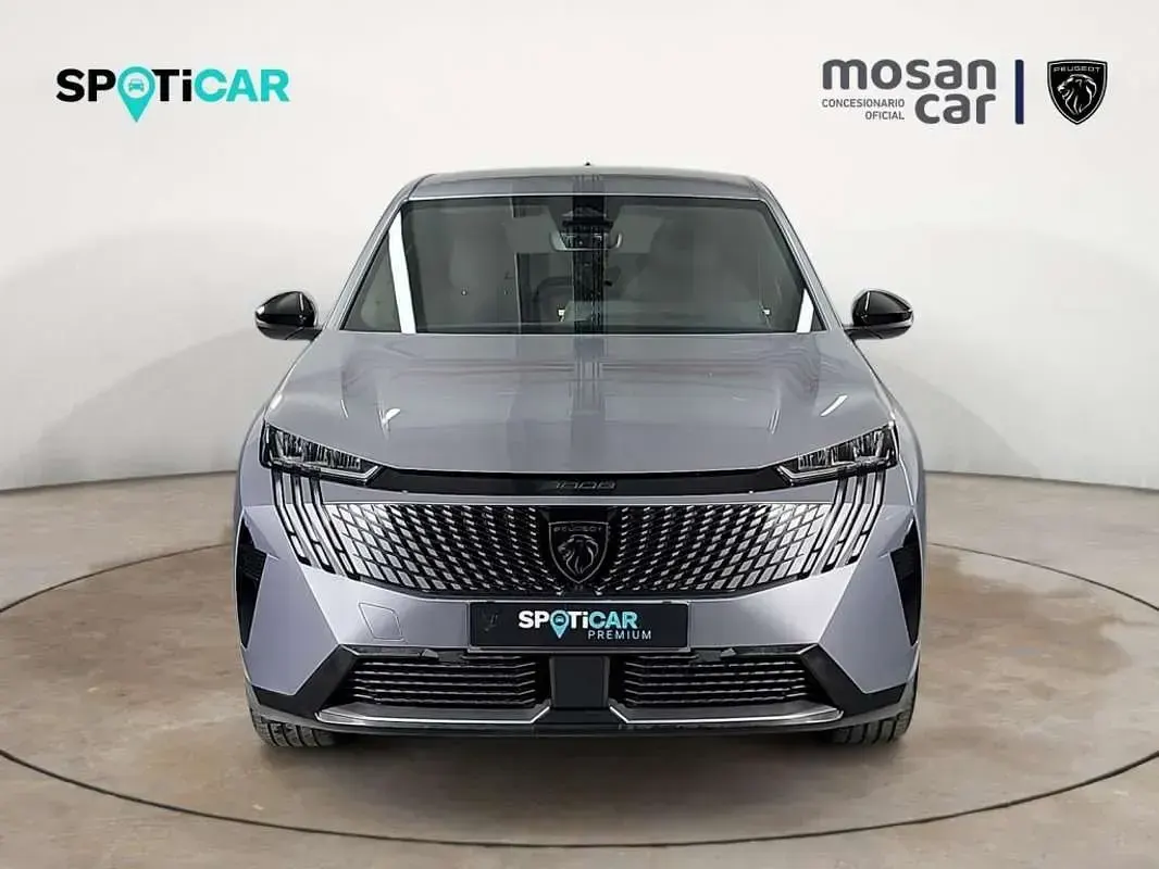 Usado Peugeot 3008 Allure 136 CV (100 kW) 2025 Gris SUV