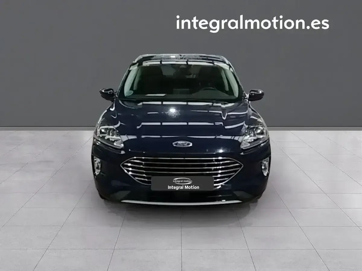 Usado Ford Kuga Titanium 190 CV (139 kW) 2021 Azul SUV