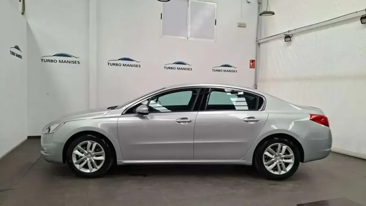 Nuevo Peugeot 508 Active 140 CV (102 kW) 2026 Plateado Berlina