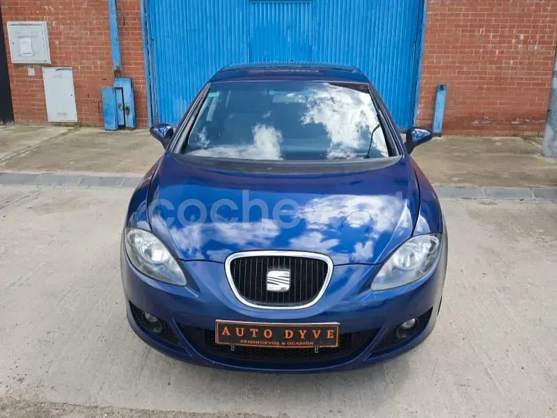Usado Seat Leon Stylance 105 CV (77 kW) 2006 Azul Utilitario