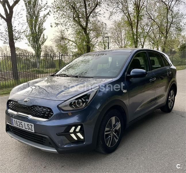 Usado Kia Niro 141 CV (103 kW) 2021 Azul SUV