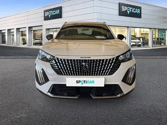 Usado Peugeot 2008 Allure 100 CV (73 kW) 2023 SUV