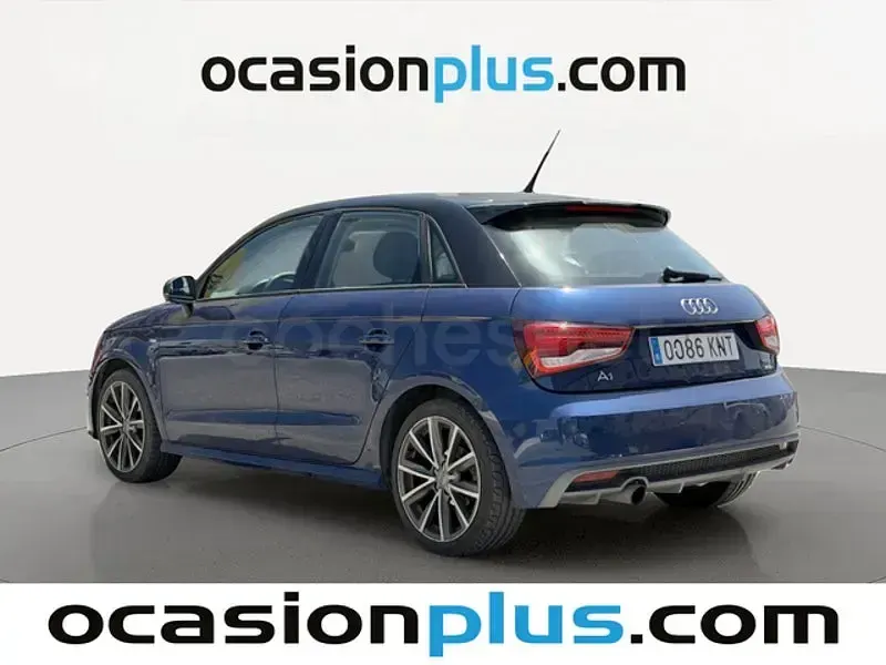 Usado Audi A1 Sportback Attraction 95 CV (69 kW) 2018 Azul Utilitario