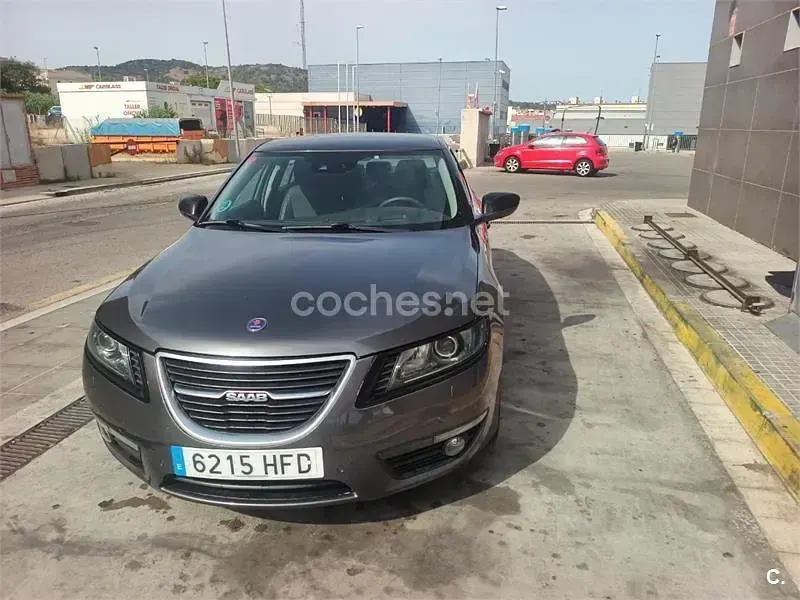 Usado Saab 9-5 Vector 220 CV (161 kW) 2011 Gris / plata Berlina