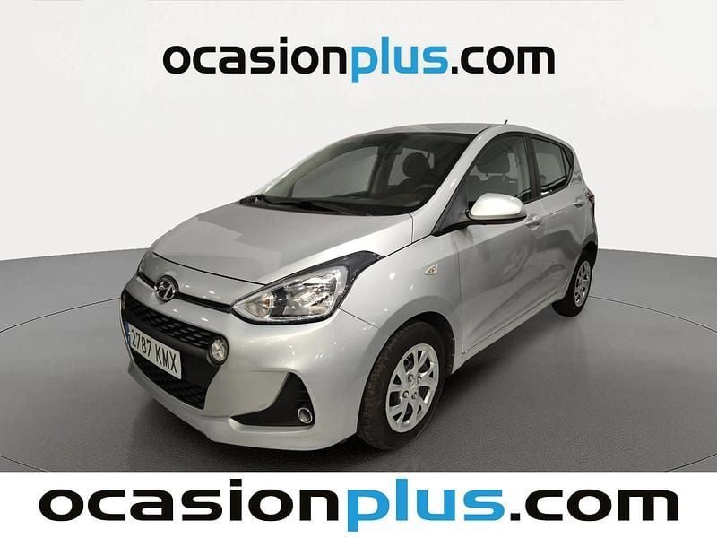 Usado Hyundai i10 67 CV (49 kW) 2018 Gris plata Utilitario