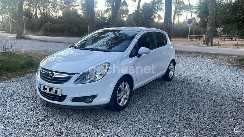 Usado Opel Corsa Essentia 85 CV (62 kW) 2010 Blanco Berlina