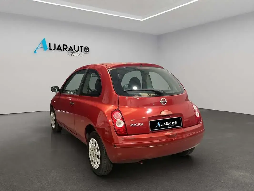 Usado Nissan Micra Visia 80 CV (58 kW) 2008 Rojo Utilitario