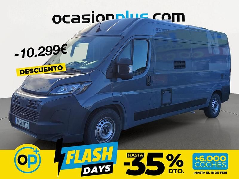 Usado Fiat Ducato 140 CV (102 kW) 2024 Gris Van