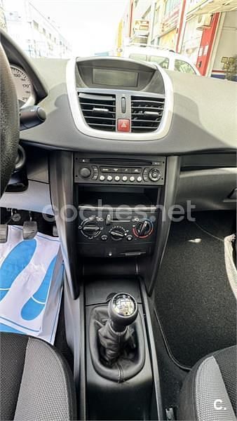 Usado Peugeot 207 75 CV (55 kW) 2007 Naranja Berlina