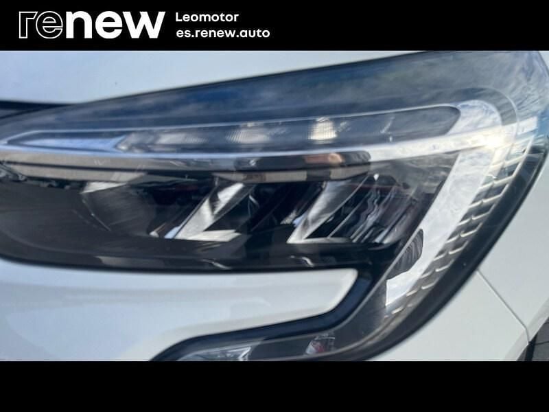 Usado Renault Clio V Intens 100 CV (73 kW) 2022 Blanco Berlina