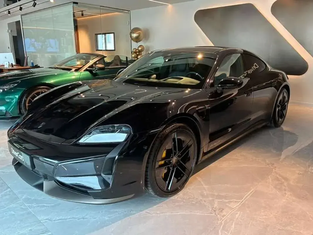 Nuevo Porsche Taycan Turbo S 700 kW (952 CV) 2025 Negro Berlina