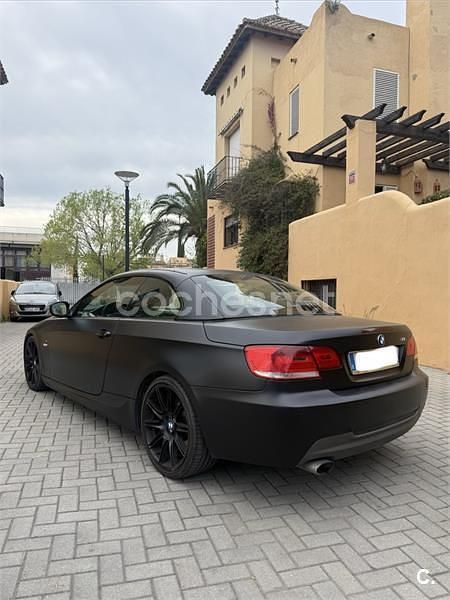 Usado BMW 320 Cabriolet 177 CV (130 kW) 2010 Negro Descapotable