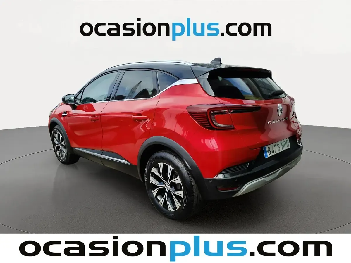Usado Renault Captur Techno 91 CV (66 kW) 2024 Rojo SUV