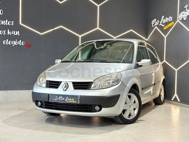 Usado Renault Scénic II Expression 105 CV (77 kW) 2006 Gris / plata Monovolumen