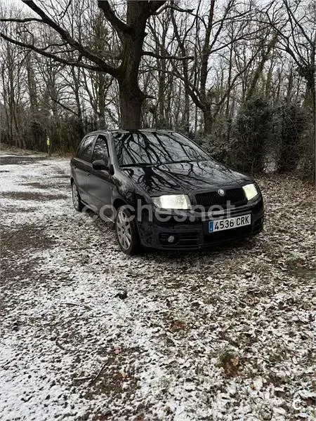 Usado Skoda Fabia RS 130 CV (95 kW) 2004 Negro Berlina