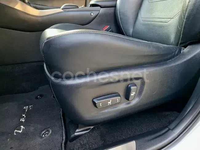 Usado Lexus NX300h Executive Line 197 CV (144 kW) 2018 Blanco SUV