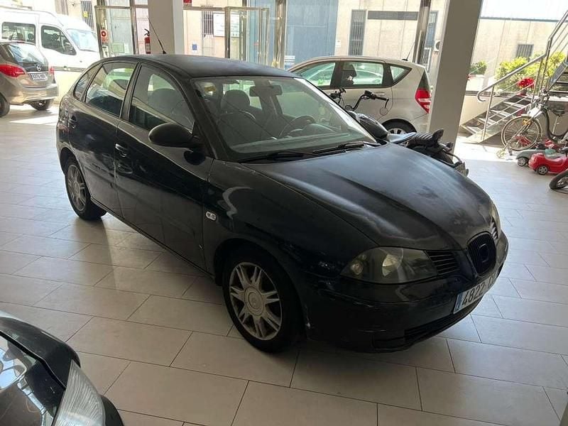 Usado Seat Ibiza Stella 64 CV (47 kW) 2003 Negro Utilitario