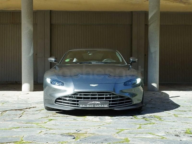 Usado Aston Martin V8 Vantage 510 CV (375 kW) 2021 Gris / plata Coupe
