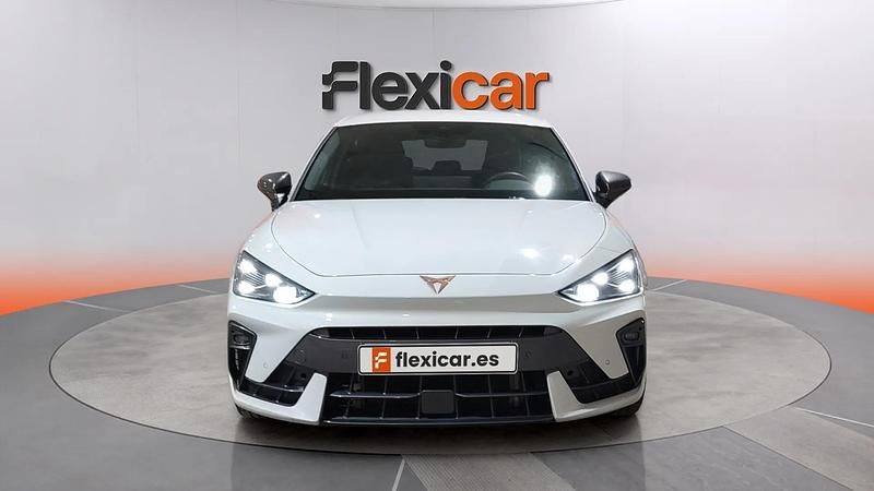 Usado Cupra Leon 150 CV (110 kW) 2025 Blanco Berlina