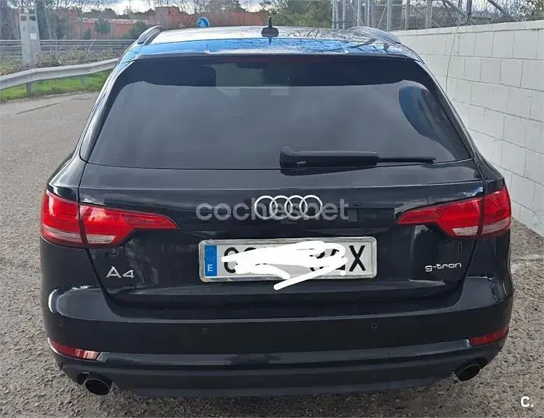 Usado Audi A4 Advanced 170 CV (125 kW) 2018 Negro Familiar