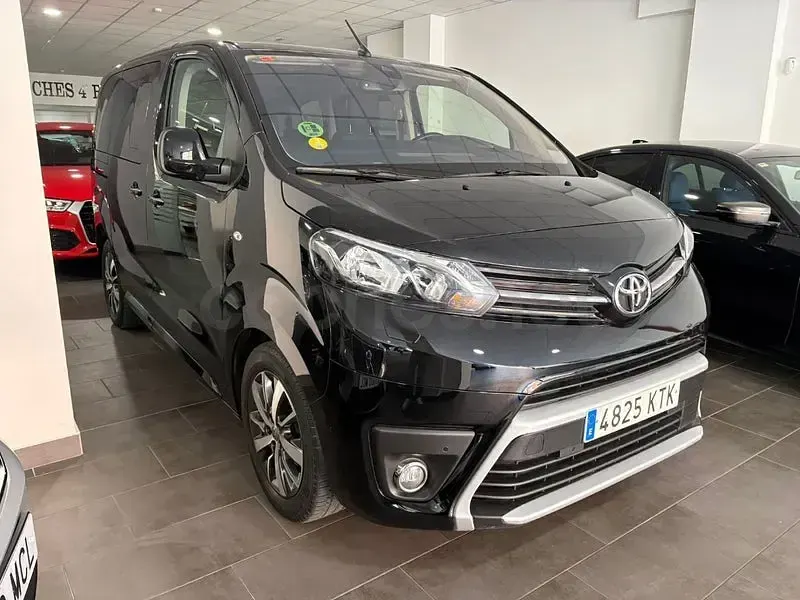 Usado Toyota Proace Verso Advance 120 CV (88 kW) 2019 Negro Familiar